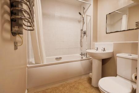 1 bedroom Flat for sale in Cordelia Close, Stratford-upon-Avon, CV37