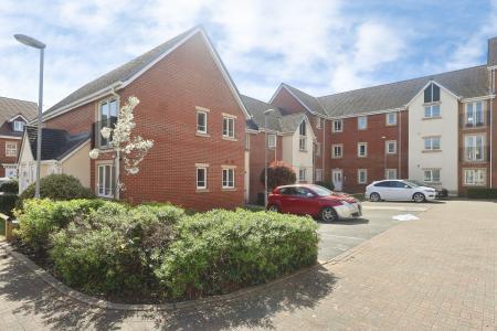 1 bedroom Flat for sale in Cordelia Close, Stratford-upon-Avon, CV37