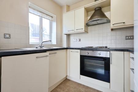 1 bedroom Flat for sale in Cordelia Close, Stratford-upon-Avon, CV37