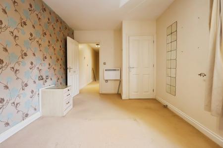 1 bedroom Flat for sale in Cordelia Close, Stratford-upon-Avon, CV37