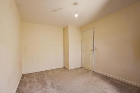 4 bedroom Semi-detached house to let in Addison Drive, Stratford-upon-Avon, CV37