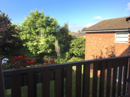 2 bedroom Flat to let in Victoria Close, Stratford-upon-Avon, CV37