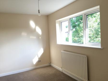 2 bedroom Flat to let in Victoria Close, Stratford-upon-Avon, CV37