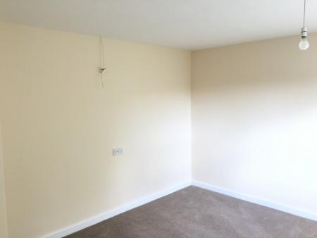 2 bedroom Flat to let in Victoria Close, Stratford-upon-Avon, CV37