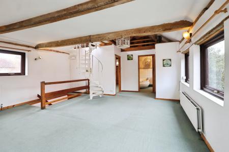 2 bedroom Terraced House to let in Chapel Street, Wellesbourne, CV35