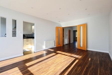 2 bedroom Flat to let in Mantua Court, Central, Stratford-upon-Avon, CV37