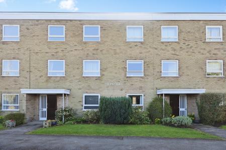 Mantua Court, Central, Stratford-upon-Avon, CV37