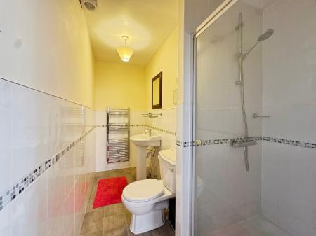 5 bedroom Detached house to let in Church Lane, Shottery, Stratford-upon-Avon, CV37