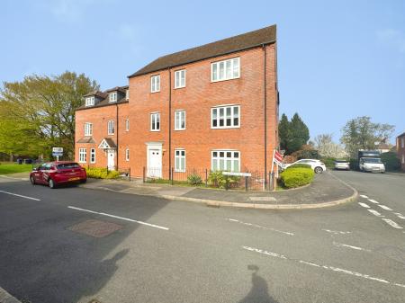 Longfellow Road, Stratford-upon-Avon, CV37