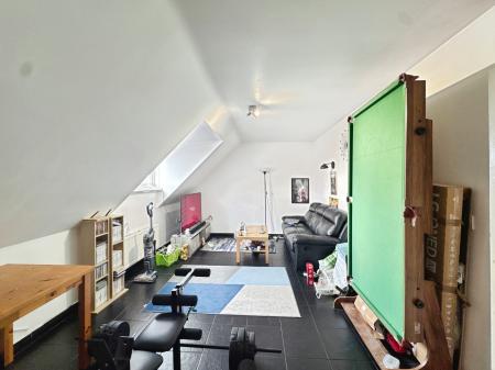 2 bedroom Flat for sale in Longfellow Road, Stratford-upon-Avon, CV37