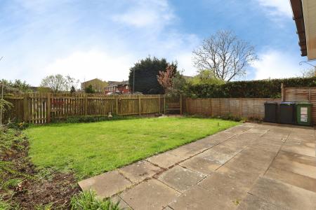 4 bedroom Detached house for sale in Pheasant Close, Stratford-upon-Avon, CV37