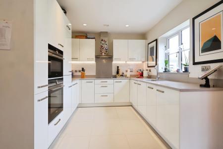 Great Alne Park, Alcester, B49