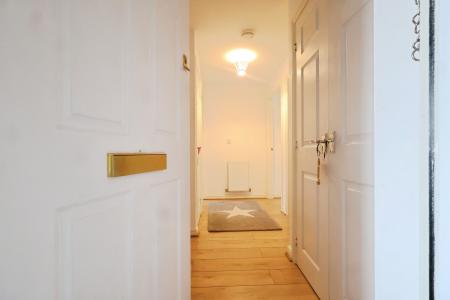 2 bedroom Flat to let in Addison Drive, Trinity Mead, Stratford-upon-Avon, CV37