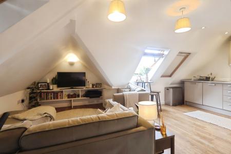 1 bedroom Flat for sale in School Road, Wellesbourne, CV35