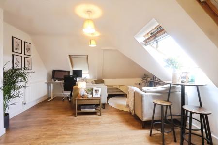 1 bedroom Flat for sale in School Road, Wellesbourne, CV35