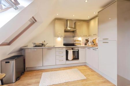 1 bedroom Flat for sale in School Road, Wellesbourne, CV35