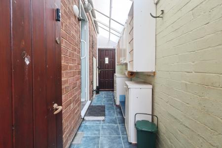 3 bedroom Semi-detached house for sale in Halford Road, Stratford-upon-Avon, CV37