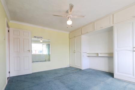 3 bedroom Semi-detached house for sale in Halford Road, Stratford-upon-Avon, CV37