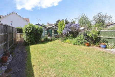 3 bedroom Semi-detached house for sale in Halford Road, Stratford-upon-Avon, CV37