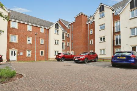 2 bedroom Flat for sale in Cordelia Close, Stratford-upon-Avon, CV37