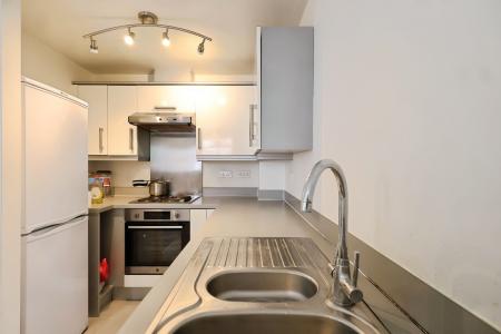 2 bedroom Flat for sale in Cordelia Close, Stratford-upon-Avon, CV37