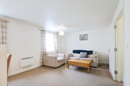 2 bedroom Flat for sale in Cordelia Close, Stratford-upon-Avon, CV37