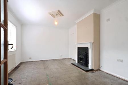 3 bedroom Terraced House to let in Maple grove, Central, Stratford-upon-Avon, CV37