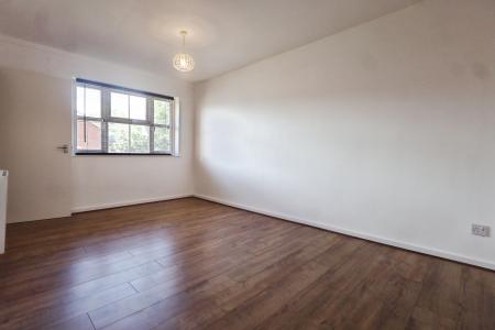 2 bedroom Flat to let in New Street, Central, Stratford-upon-Avon, CV37
