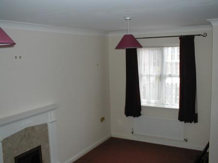 2 bedroom Terraced House to let in Sandown Close, Stratford-upon-Avon, CV37