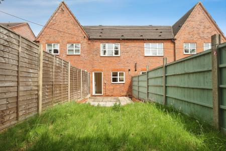 2 bedroom Terraced House to let in Sandown Close, Stratford-upon-Avon, CV37