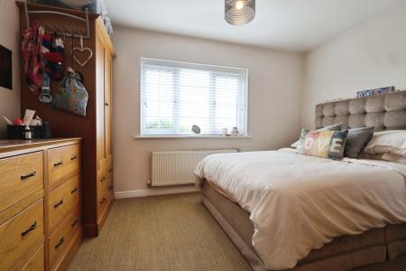 2 bedroom Flat to let in Betjeman Road, Trinity Mead, Stratford-upon-Avon, CV37