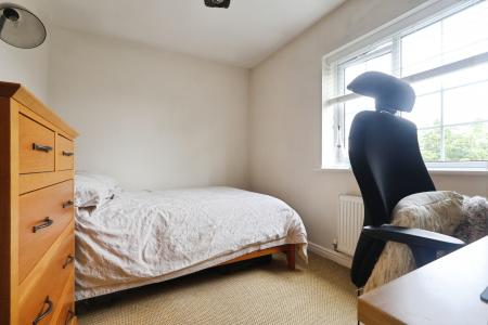 2 bedroom Flat for sale in Betjeman Road, Trinity Mead, Stratford-upon-Avon, CV37