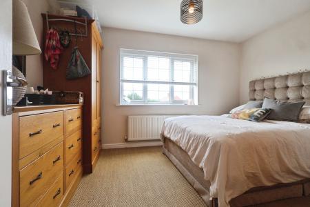 2 bedroom Flat for sale in Betjeman Road, Trinity Mead, Stratford-upon-Avon, CV37
