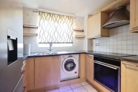 2 bedroom Flat for sale in Hamlet Way, Stratford-upon-Avon, CV37
