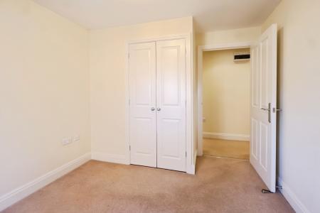 2 bedroom Flat to let in Shipston Road, Central, Stratford-upon-Avon, CV37
