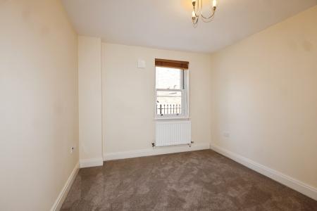 2 bedroom Flat to let in Shipston Road, Central, Stratford-upon-Avon, CV37