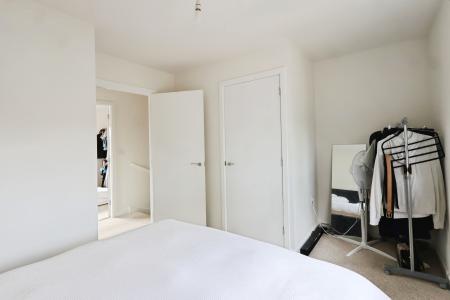 2 bedroom Semi-detached house for sale in Hopper Avenue, Stratford-upon-Avon, CV37