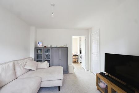 2 bedroom Semi-detached house for sale in Hopper Avenue, Stratford-upon-Avon, CV37