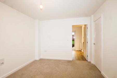 2 bedroom Semi-detached house for sale in Hopper Avenue, Stratford-upon-Avon, CV37