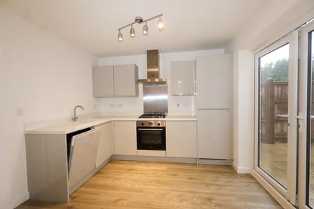 2 bedroom Semi-detached house for sale in Hopper Avenue, Stratford-upon-Avon, CV37