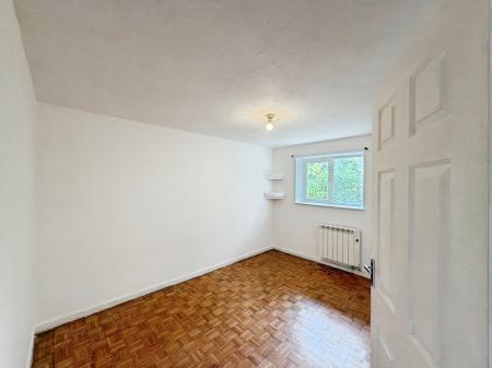 2 bedroom Flat to let in Victoria Close, Stratford-upon-Avon, CV37