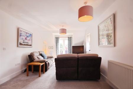 1 bedroom Flat for sale in Dickens Close, Stratford-upon-Avon, CV37