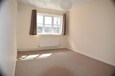 2 bedroom Maisonette to let in Chesford Grove, Stratford-upon-Avon, CV37