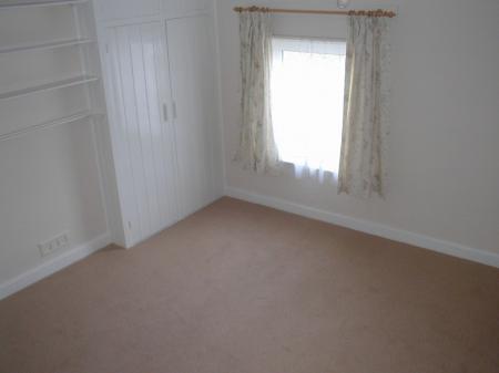 2 bedroom Town house to let in Windsor Street, Stratford-upon-Avon, CV37