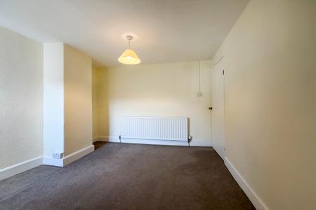 2 bedroom Town house to let in Windsor Street, Stratford-upon-Avon, CV37