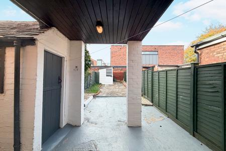 2 bedroom Town house to let in Windsor Street, Stratford-upon-Avon, CV37