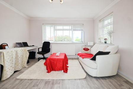 1 bedroom Flat to let in Drayton Avenue, Stratford-upon-Avon, CV37