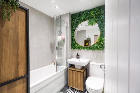 2 bedroom Semi-detached house for sale in Pear Place, Stratford-upon-Avon, CV37