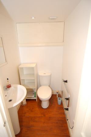 1 bedroom Flat to let in Baker Street, Stirling, FK8