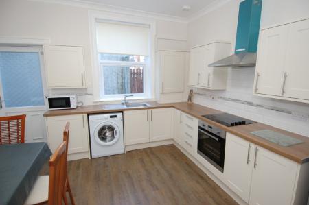 2 bedroom Flat to let in Keir Street, Bridge of Allan, Stirling, FK9